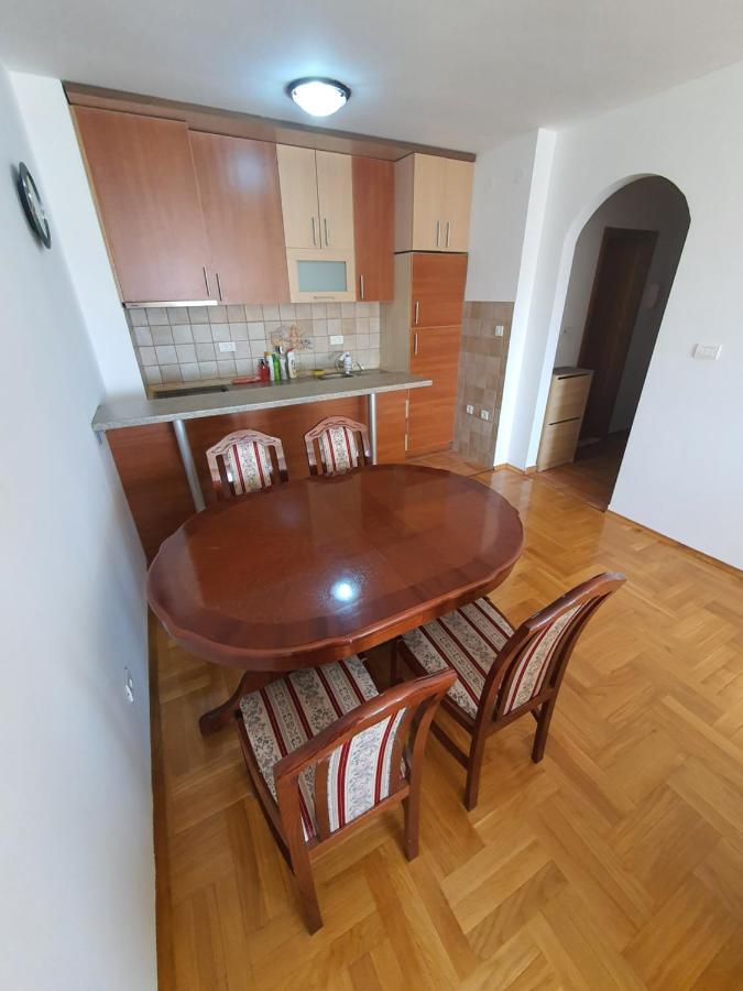 Oksana Apartment Podgorica Kültér fotó