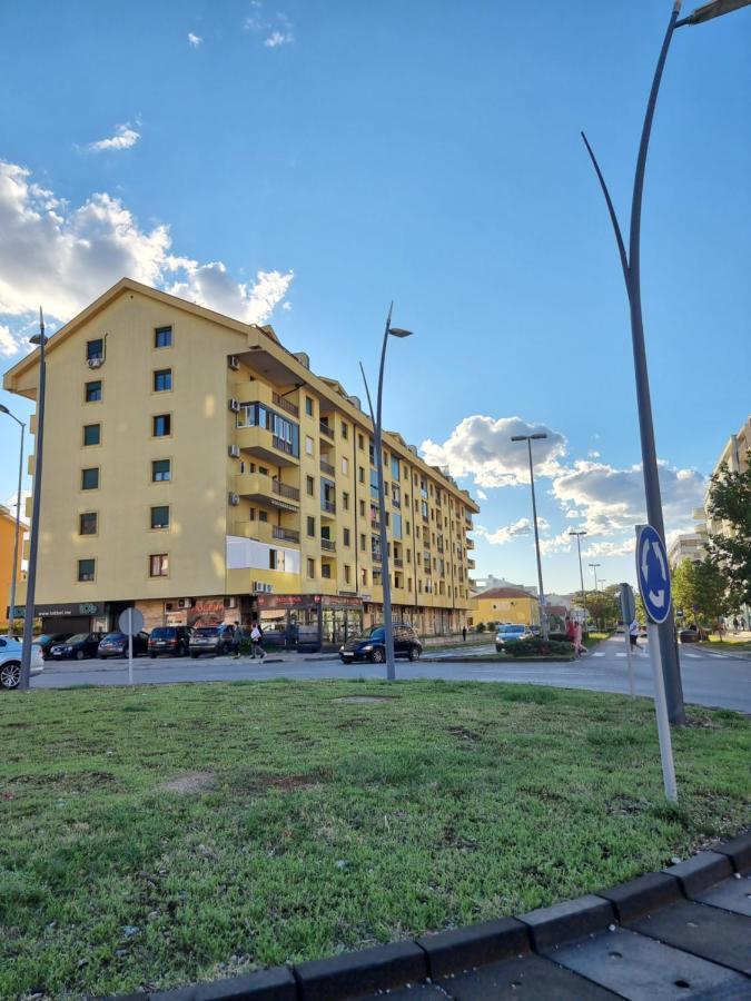 Oksana Apartment Podgorica Kültér fotó