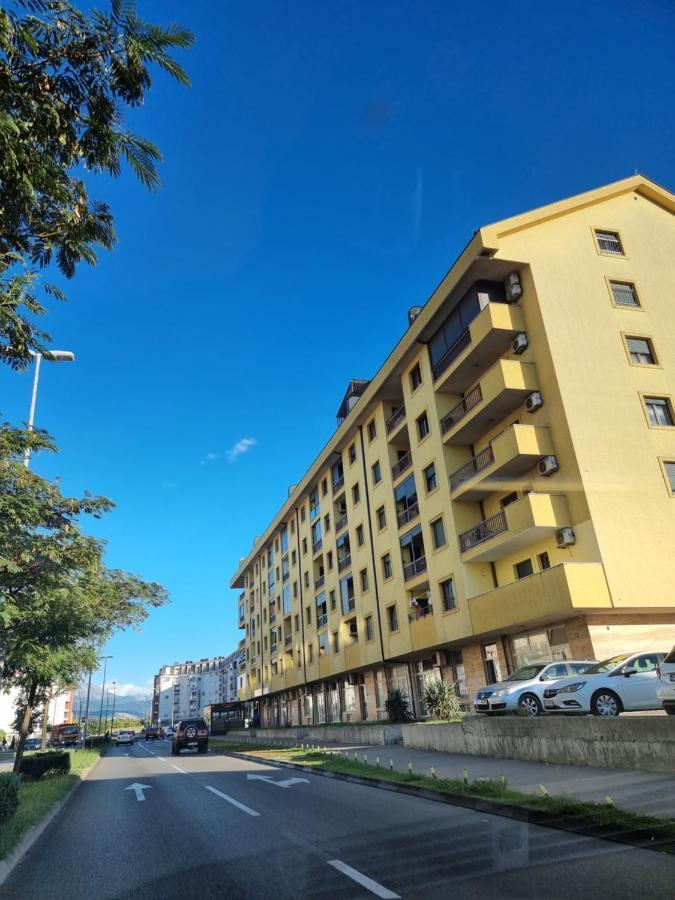 Oksana Apartment Podgorica Kültér fotó